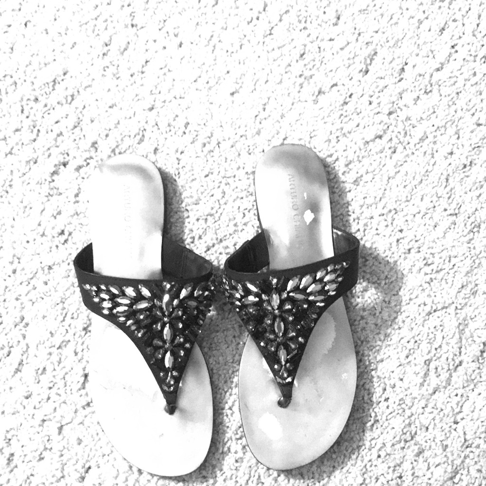 Arturo Chang black sandals